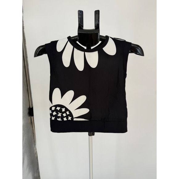 Victoria Beckham for Target Tops - Victoria Beckham Target Shell Top Women M Black White Daisy Good Cropped Floral
